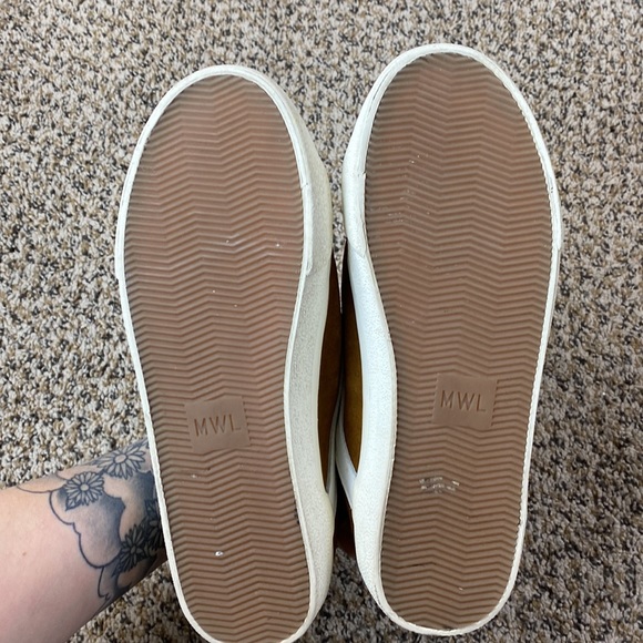 Madewell Sidewalk Low Top Suede Sherpa Sneakers - Picture 8 of 10